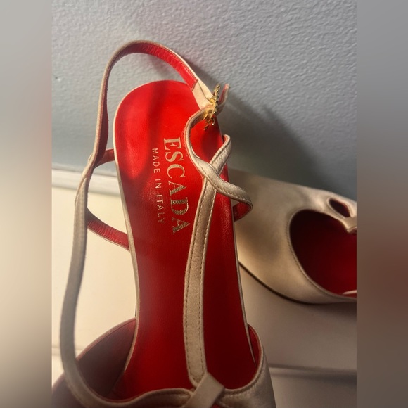 Escada Made in Italy Vintage Slingbacks in Red and Tan!! - Picture 7 of 15